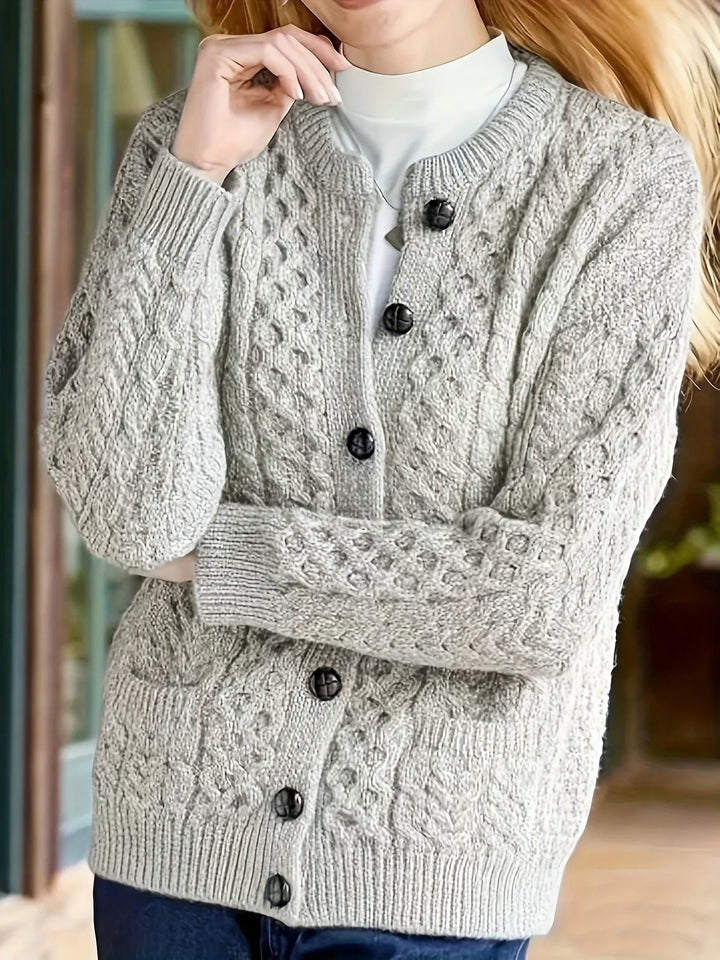 Dames vest | Gebreide cardigan met kabelpatroon en knopen