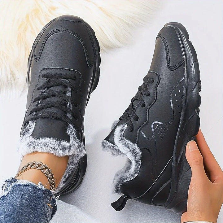 Dames sneakers zwart | Warme winter schoenen met bontvoering