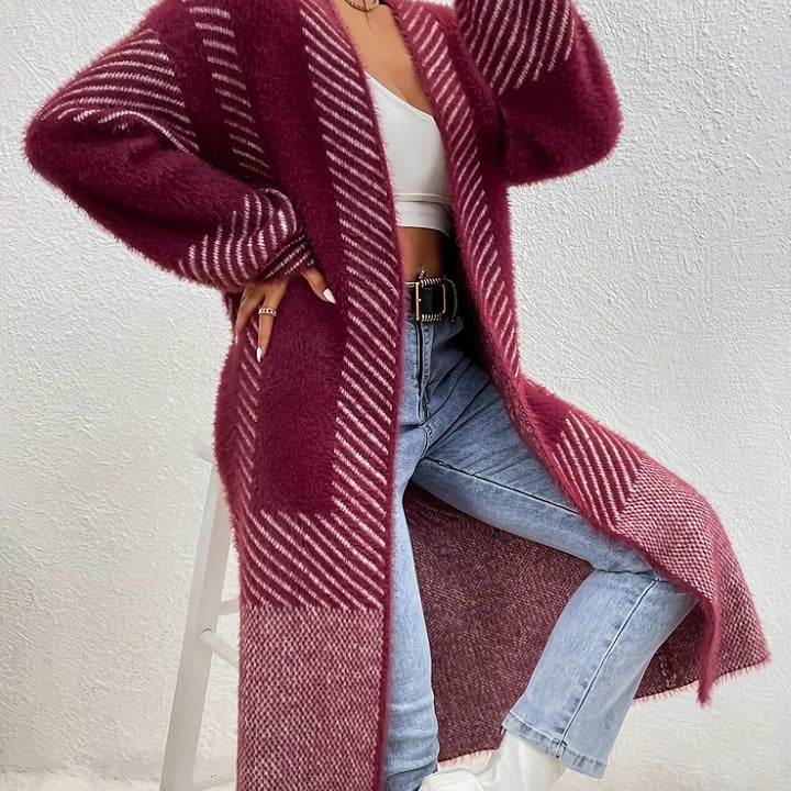Dames vest | Lang zwart wit gebreide trui openvallend
