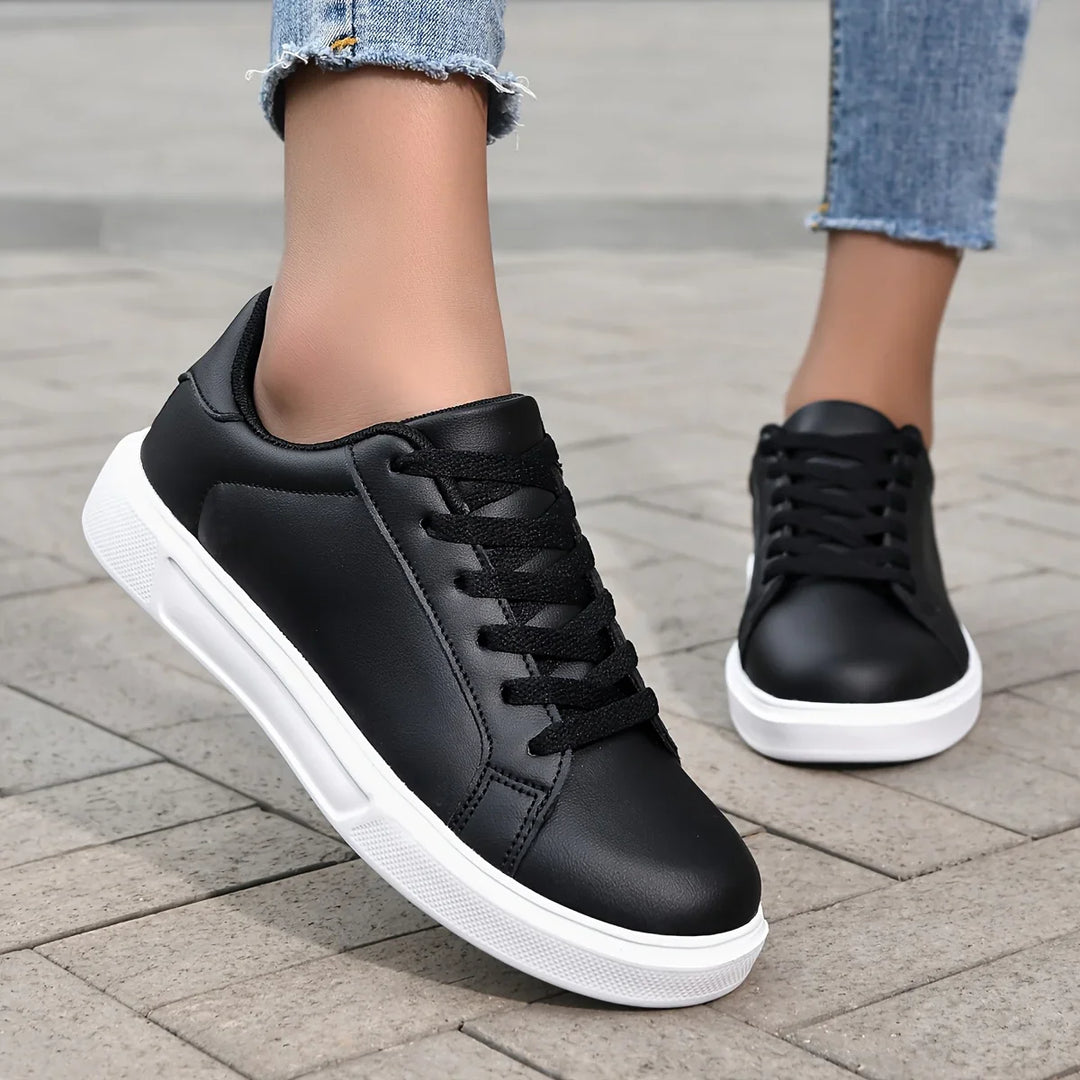 Dames sneakers zwart | Casual schoenen met witte zool