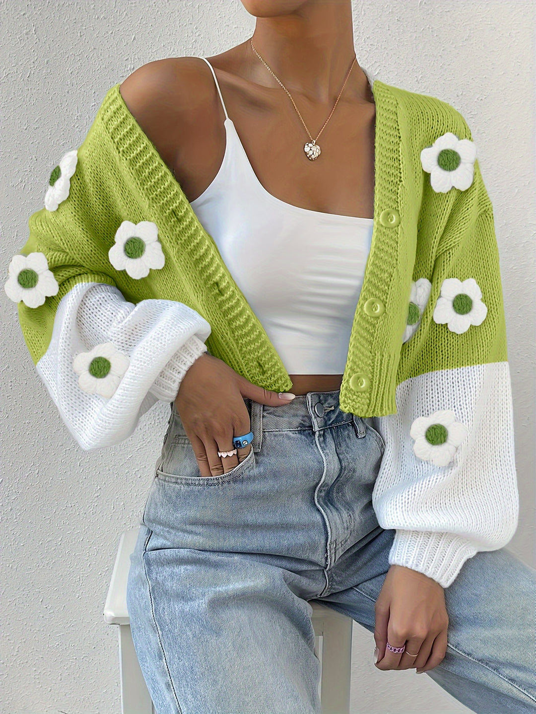 Gebreid dames vest met bloemen | Warme cardigan voor herfst & winter