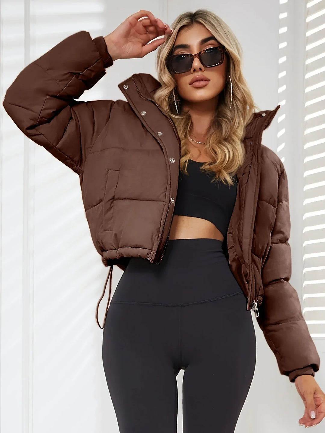 Dames puffer bomberjack | Beige gewatteerde winterjas met hoge kraag