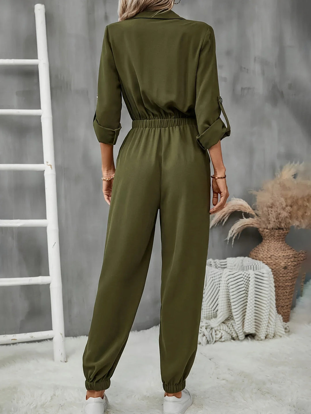 Dames jumpsuit | Olijfgroen broekpak met borstzakken en elastische taille