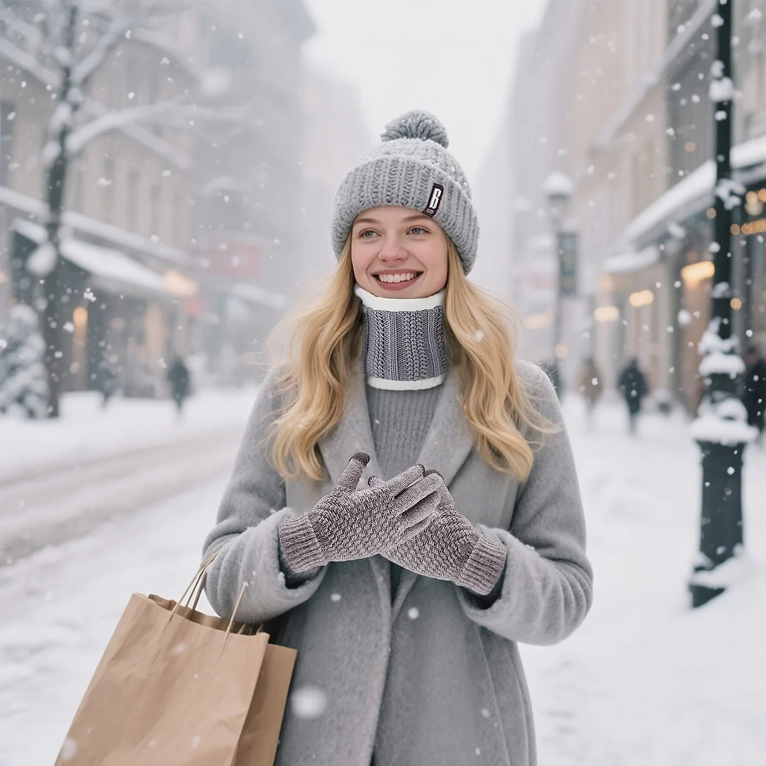 Winter accessoires dames | Gebreide muts met pompon, handschoenen, nekwarmer en oorwarmers set