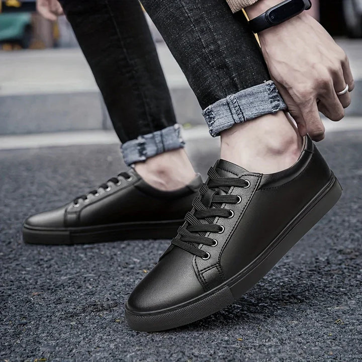 Heren sneakers zwart | Leren low top casual schoenen